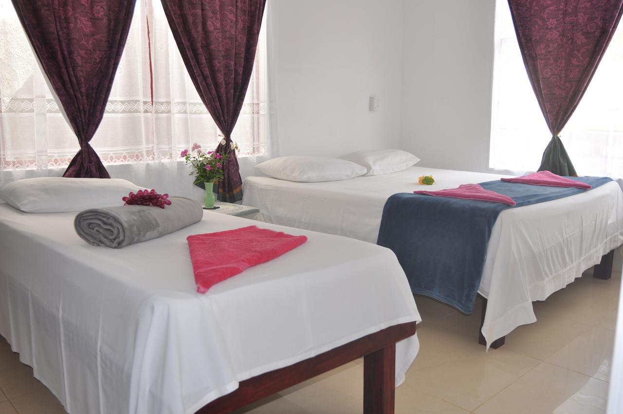 Bed and Breakfast Flying Annie Moa à Neiafu Extérieur photo